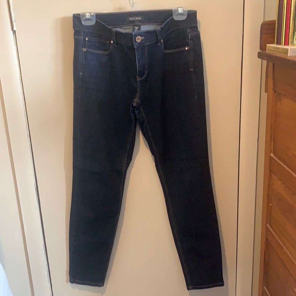 White House Black Market size 6 skinny leg legging